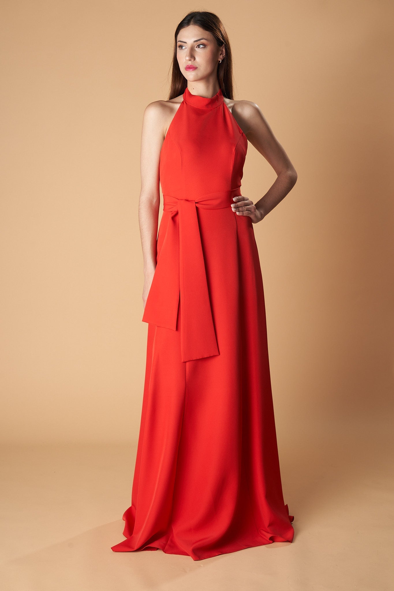 Vestido Largo Halter Asimétrico